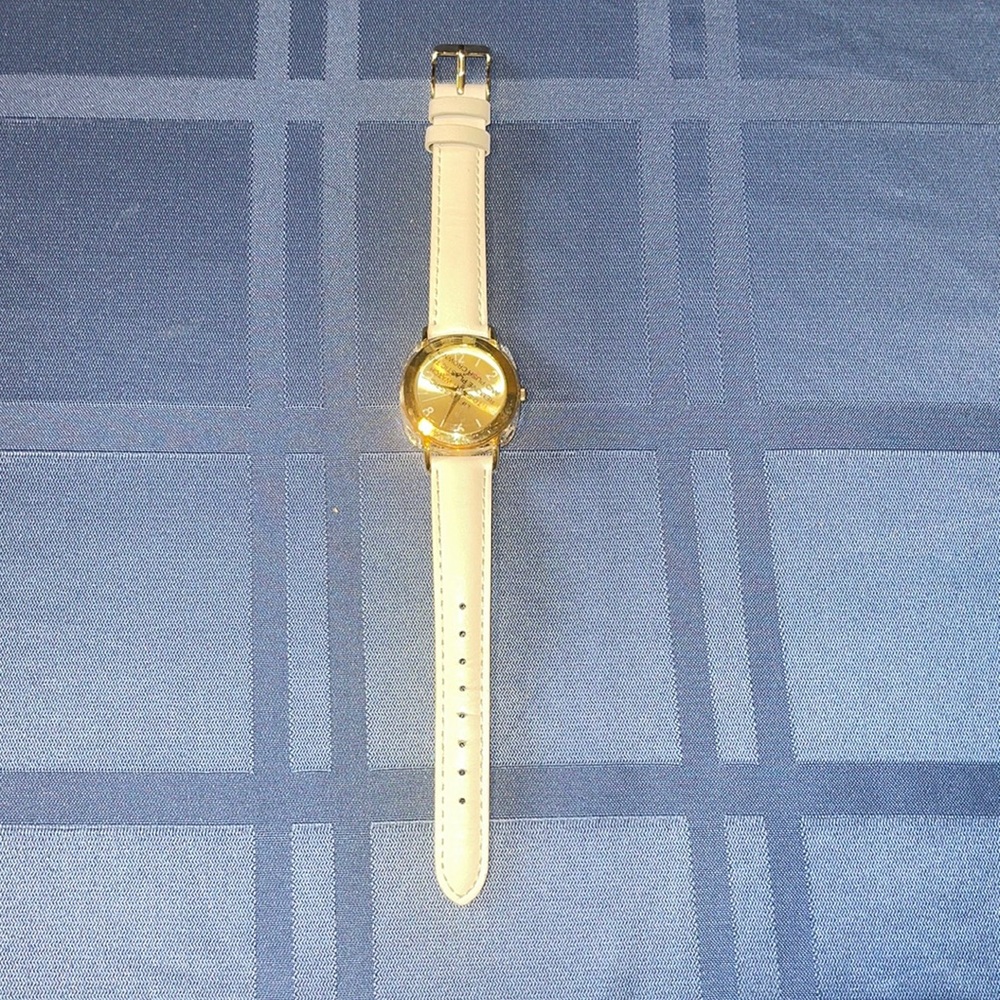 🛍️3/$20 - Isaac Mizrahi Live! Slim Leather Band Watch, White, Goldtone.